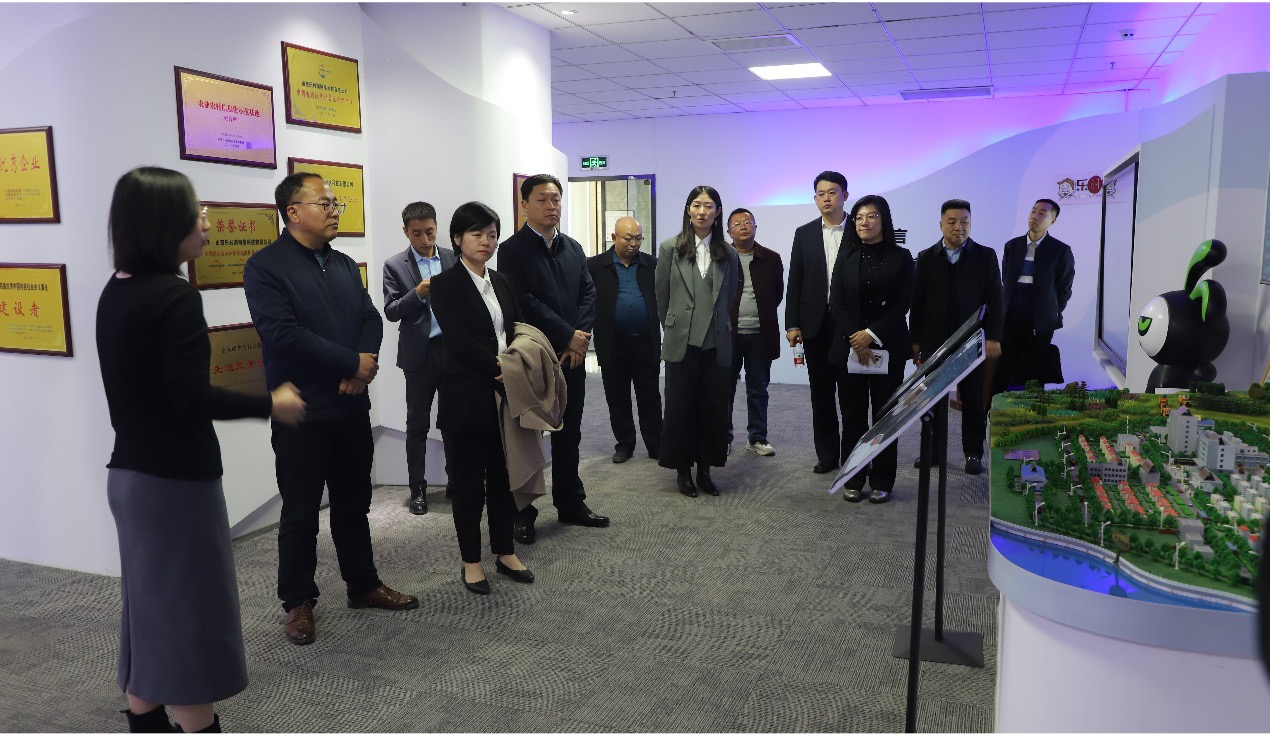 656e7ddec7086.jpg 656e7ddec7086.jpg